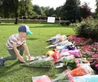Laying flowers Mowbray Laying flowers Mowbray