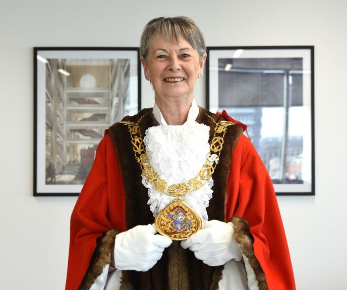 Cllr Dorothy Trueman Mayor